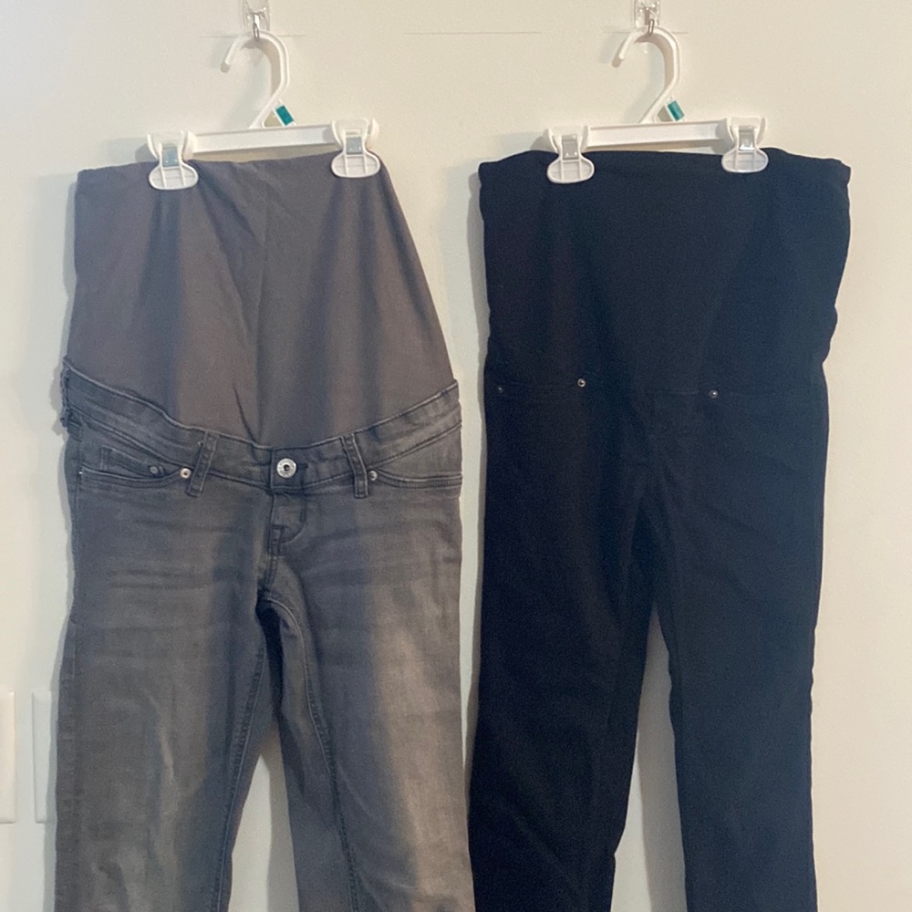 Maternity skinny jeans , black and gray. (One size 4, One size 6)